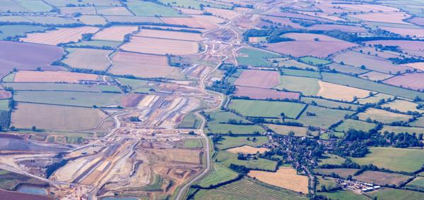 An image showing the HS2 route under construction to link London to the West Midlands. 