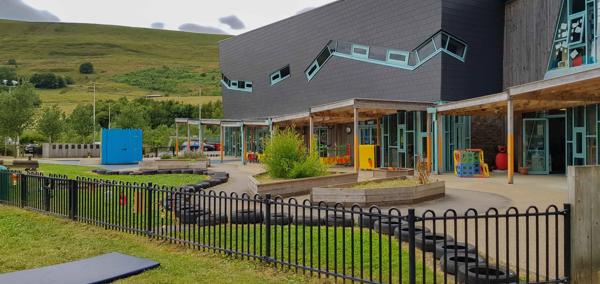 This is a picture of a school building