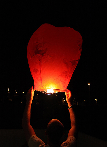 Coronavirus: Fire chiefs and animal lovers furious at plans to release  hundreds of sky lanterns every week in aid of NHS | The Independent | The  Independent